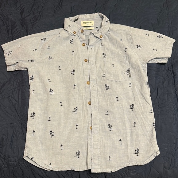 Boys Billabong Button up shirt size small - Picture 1 of 3
